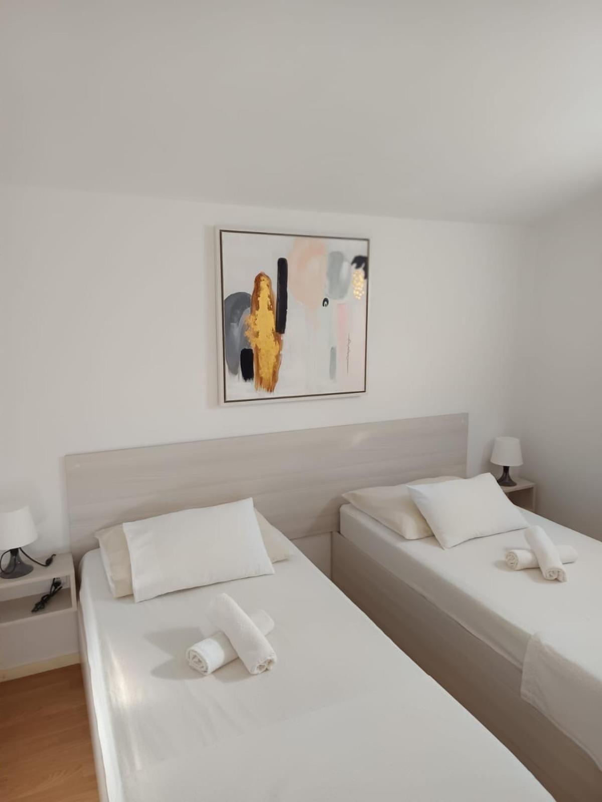 Apartman Marin ราชานิ ภายนอก รูปภาพ