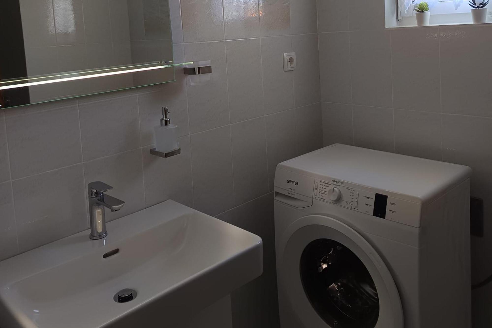 Apartman Marin ราชานิ ภายนอก รูปภาพ